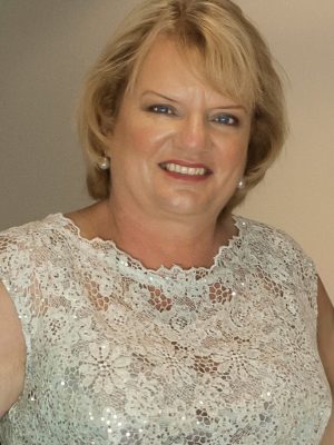 Caroline-Payne-683x1024-300x400